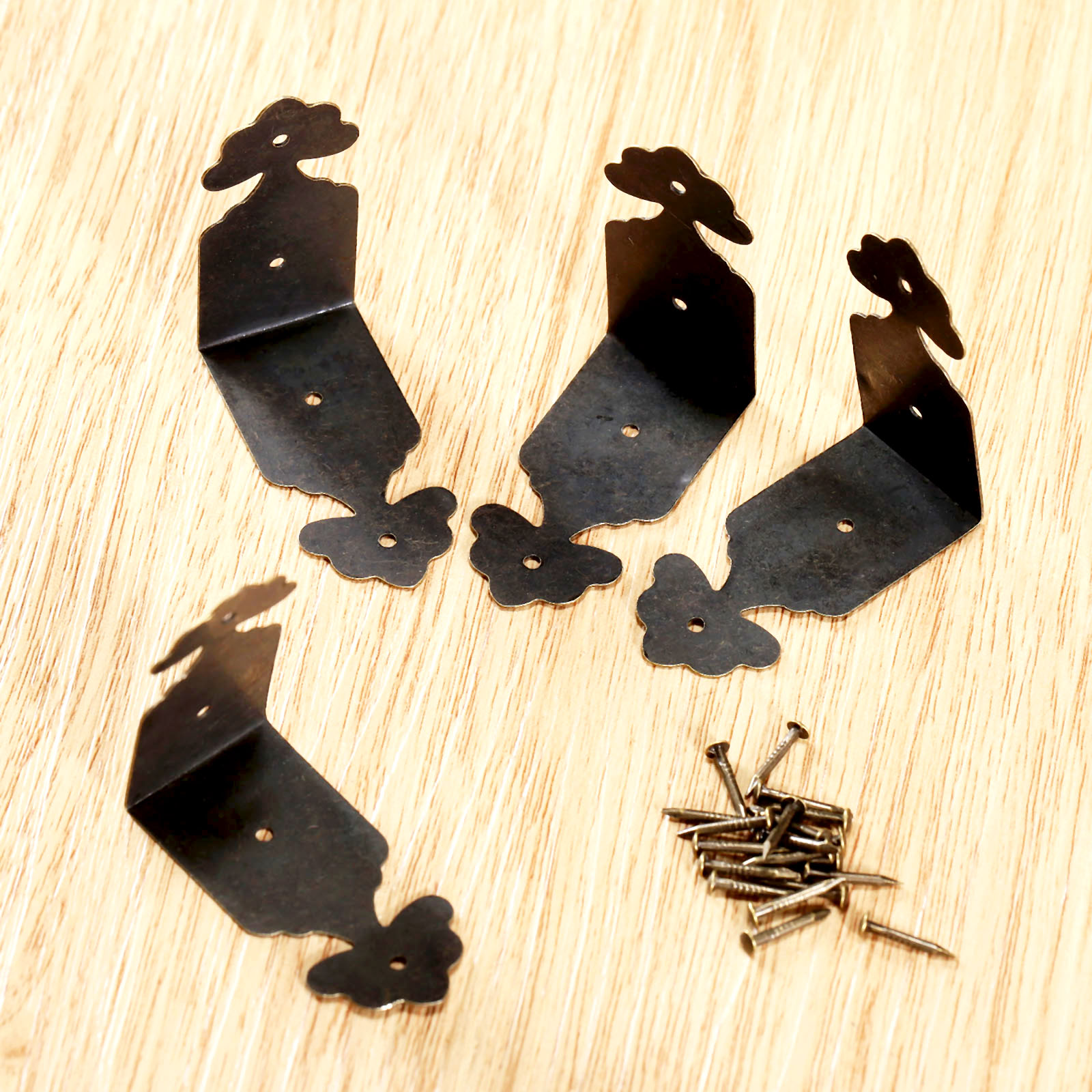 4 adet dekoratif köşe koruyucu - Furniture Hardware Nails incelemesi ve fiyatı
